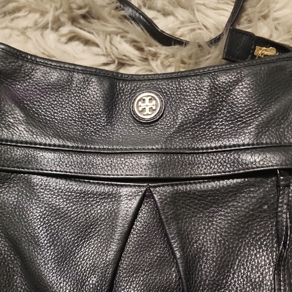 Tory Burch Black Leather Shoulder Bag - Picture 2 of 4